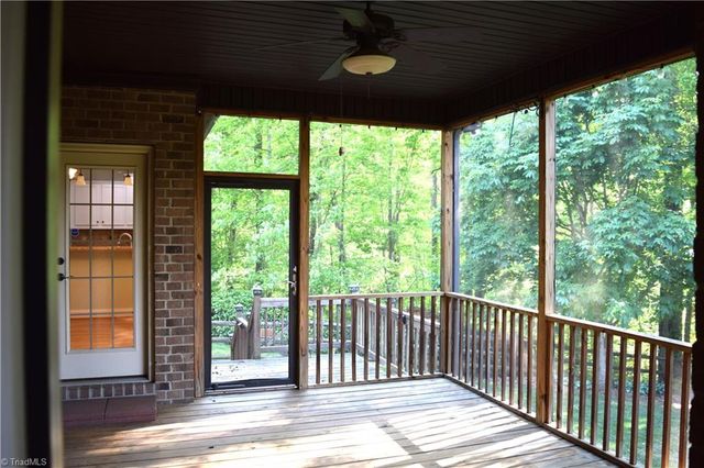 5338 Mckinney Court, Walkertown, NC 27051