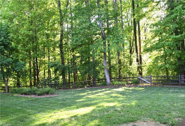 5338 Mckinney Court, Walkertown, NC 27051