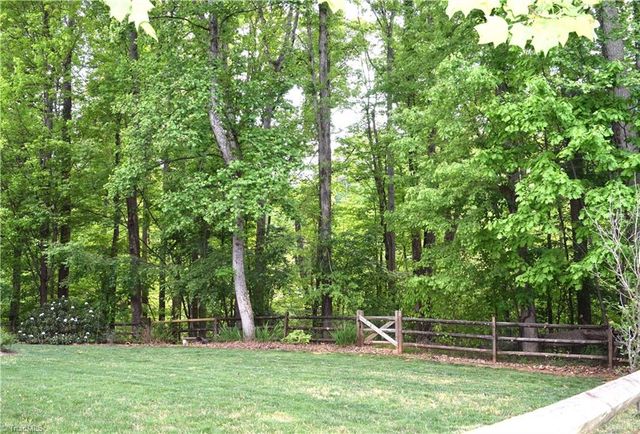 5338 Mckinney Court, Walkertown, NC 27051