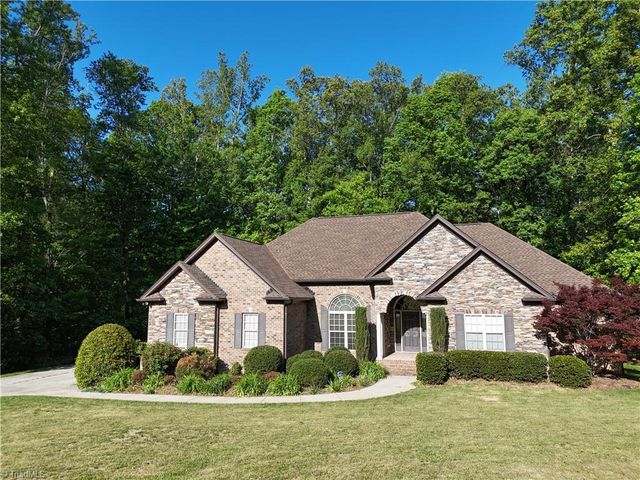 5338 Mckinney Court, Walkertown, NC 27051