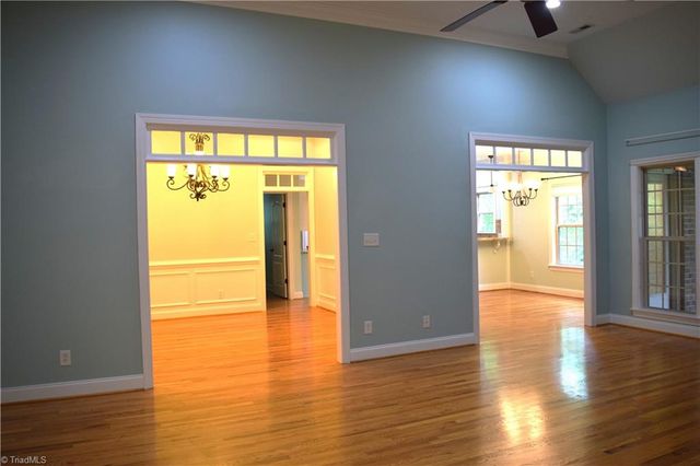 5338 Mckinney Court, Walkertown, NC 27051