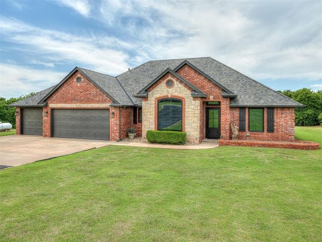 4007 Kitty Hawk Drive, Blanchard, OK 73010