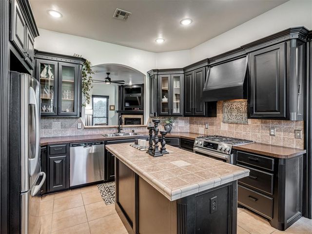 4007 Kitty Hawk Drive, Blanchard, OK 73010