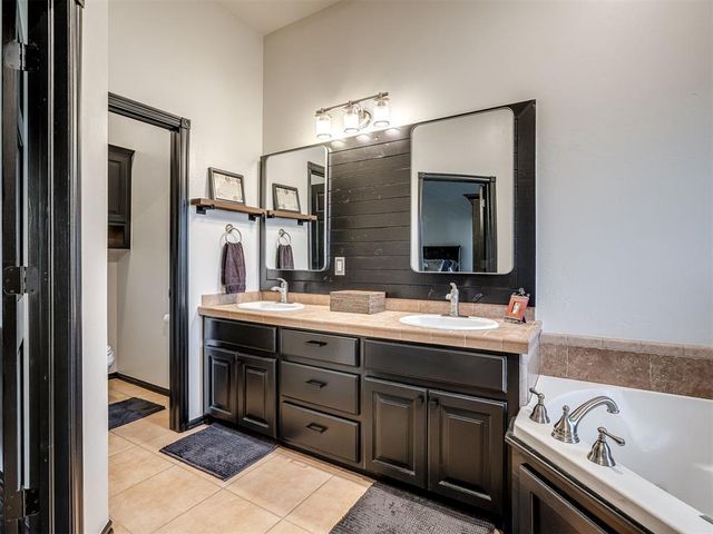4007 Kitty Hawk Drive, Blanchard, OK 73010