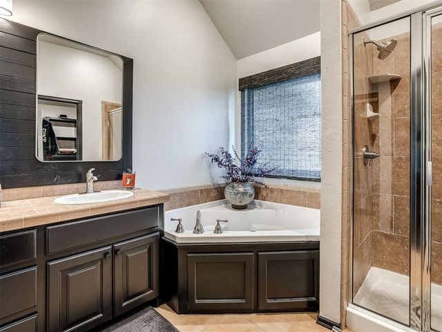 4007 Kitty Hawk Drive, Blanchard, OK 73010