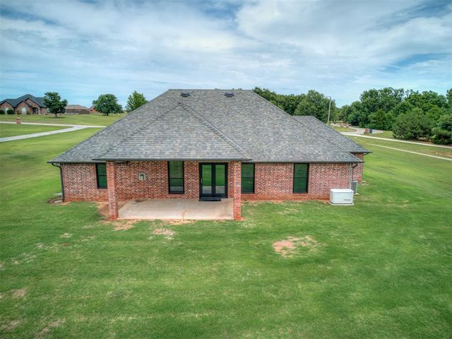 4007 Kitty Hawk Drive, Blanchard, OK 73010