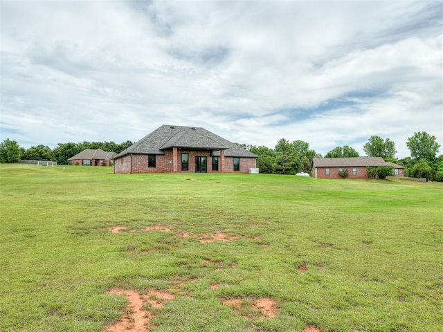 4007 Kitty Hawk Drive, Blanchard, OK 73010
