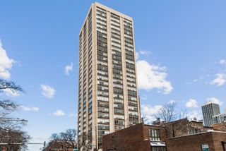 70 W Burton Place 302, Chicago, IL 60610