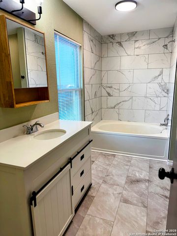 7935 Sonny Rdg, San Antonio, TX 78244