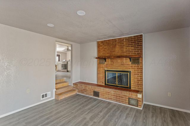 1119 S Main Street, Wheeler, TX 79096