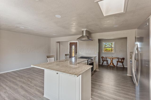 1119 S Main Street, Wheeler, TX 79096