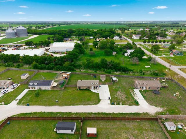 106 Moore Street, Itasca, TX 76055