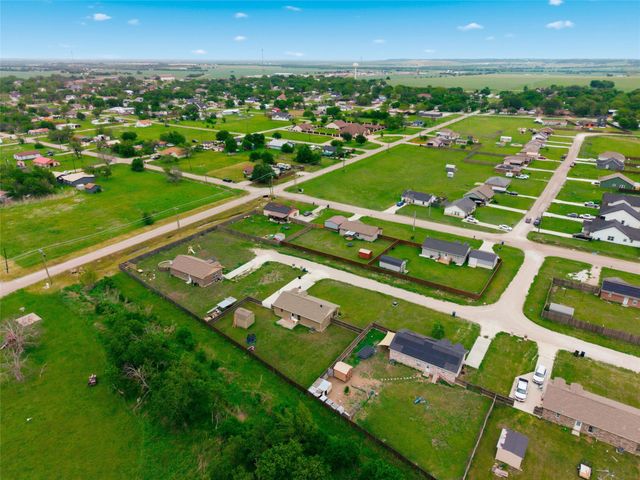 106 Moore Street, Itasca, TX 76055