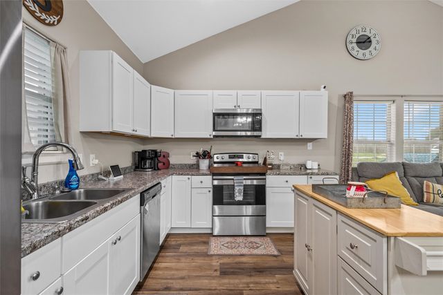 106 Moore Street, Itasca, TX 76055
