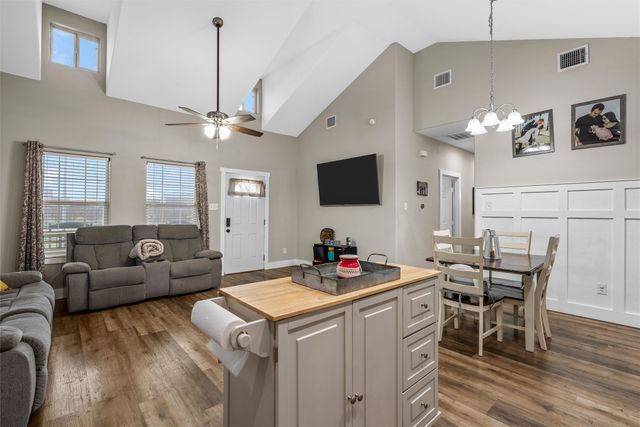 106 Moore Street, Itasca, TX 76055