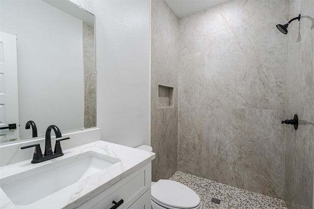 252 Amaranta LN, Dale, TX 78616