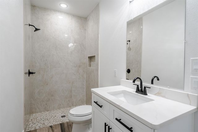252 Amaranta LN, Dale, TX 78616