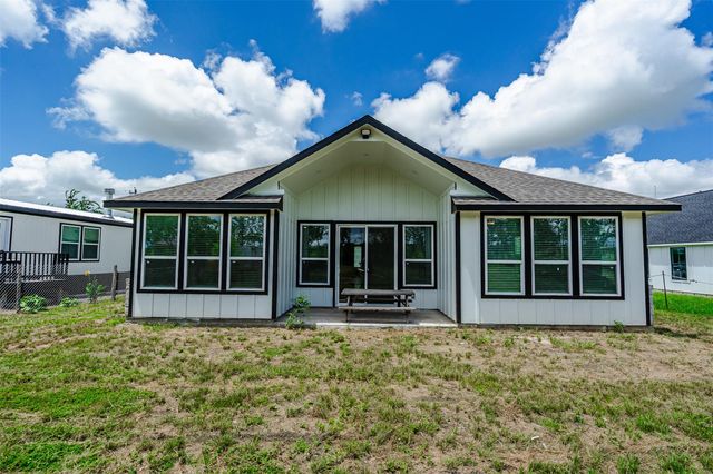 252 Amaranta LN, Dale, TX 78616