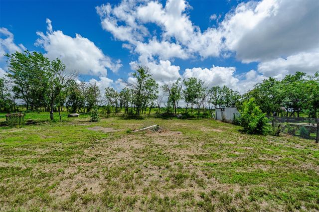 252 Amaranta LN, Dale, TX 78616