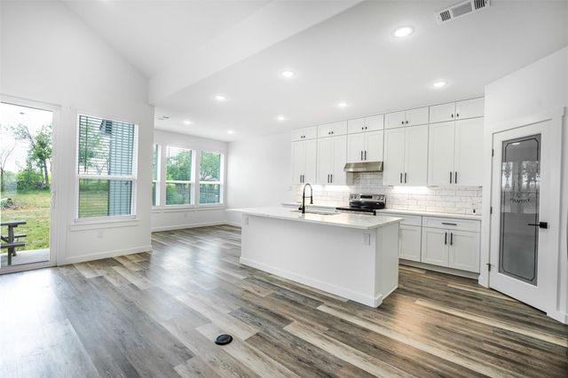 252 Amaranta LN, Dale, TX 78616