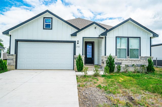 252 Amaranta LN, Dale, TX 78616