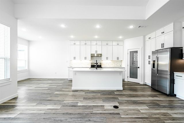 252 Amaranta LN, Dale, TX 78616