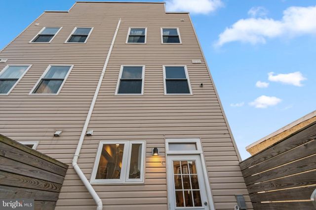 1517 N MARSTON ST, Philadelphia, PA 19121