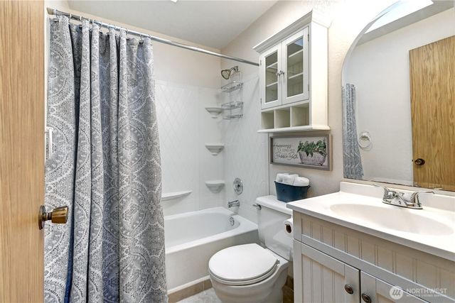 6406 64th Place NE, Marysville, WA 98270