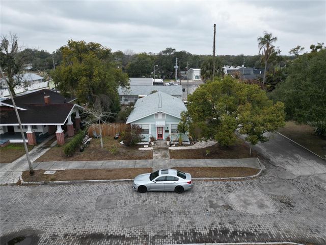 5810 N SUWANEE AVENUE, Tampa, FL 33604