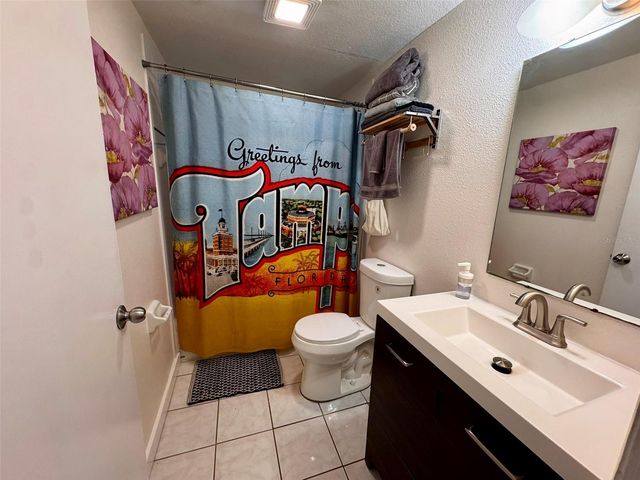 5810 N SUWANEE AVENUE, Tampa, FL 33604