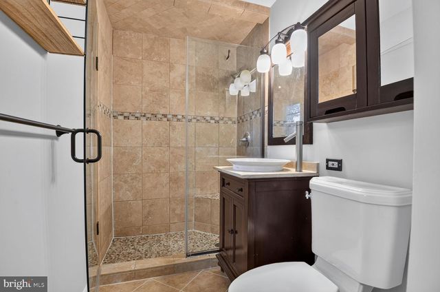 2542 HILLSMAN ST, Falls Church, VA 22043