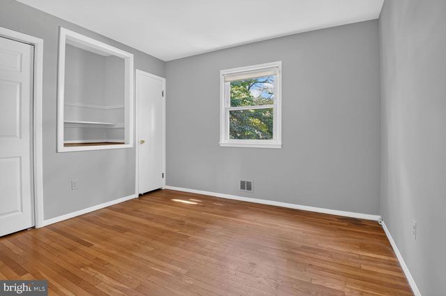 2542 HILLSMAN ST, Falls Church, VA 22043