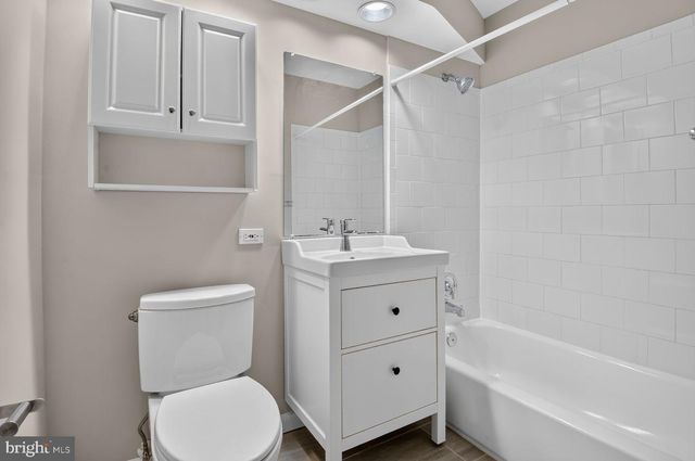 2542 HILLSMAN ST, Falls Church, VA 22043