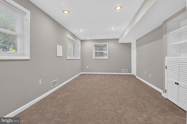 2542 HILLSMAN ST, Falls Church, VA 22043