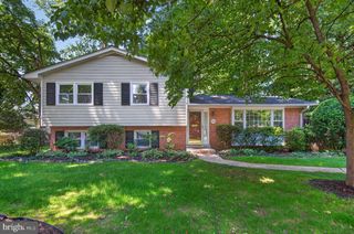 2542 HILLSMAN ST, Falls Church, VA 22043