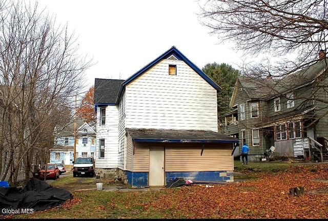 22 Eagle Street, Gloversville, NY 12078