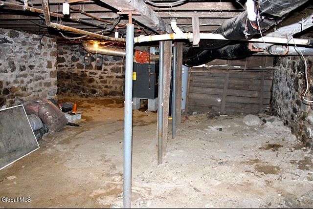 22 Eagle Street, Gloversville, NY 12078