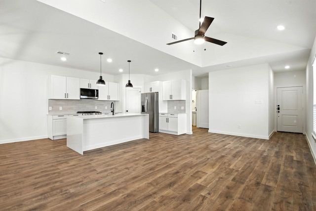 1801 N Peach Creek Drive, Dayton, TX 77535