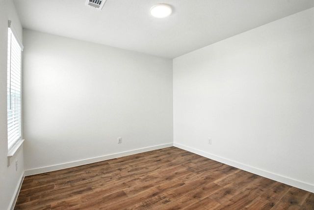 1801 N Peach Creek Drive, Dayton, TX 77535