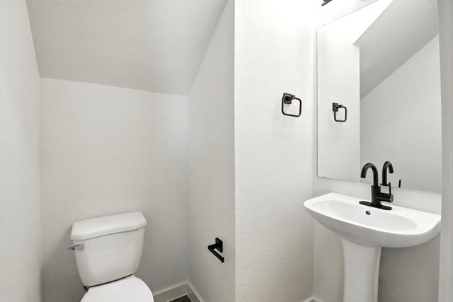 1801 N Peach Creek Drive, Dayton, TX 77535