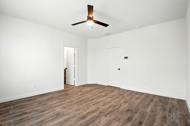 1801 N Peach Creek Drive, Dayton, TX 77535