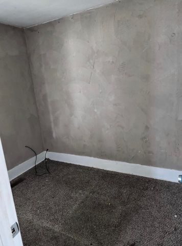 615 Freeman Avenue, Flint, MI 48507