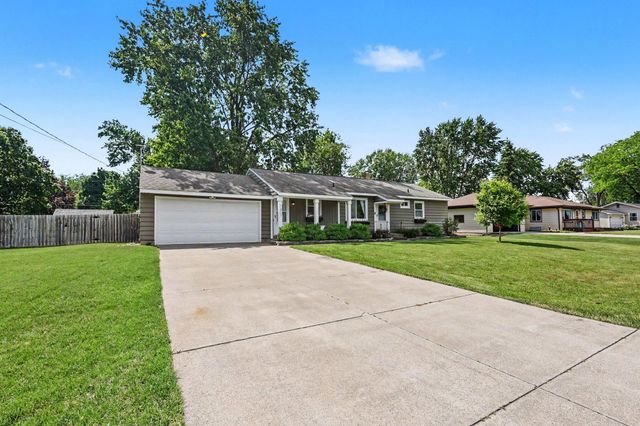 7407 Glendora Avenue, Jenison, MI 49428