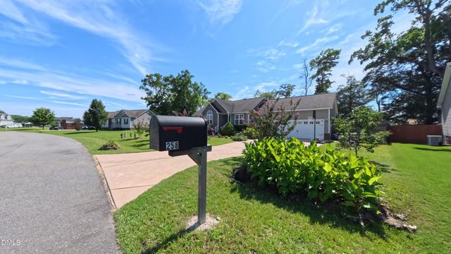 258 Country Day Circle, Selma, NC 27576