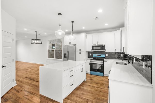 656 Chambers St Unit 170, Gallatin, TN 37066