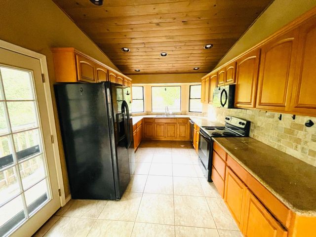 2783 Crystal Springs Rd, Camino, CA 95709