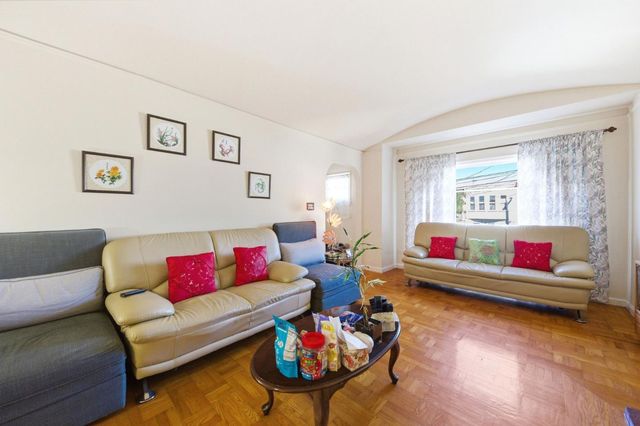 129 W Moltke Street, Daly City, CA 94014