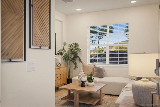 827 Blackstone, San Marcos, CA 92078