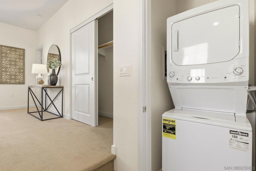 Image 15 of property listing at 827 Blackstone, San Marcos, CA 92078
