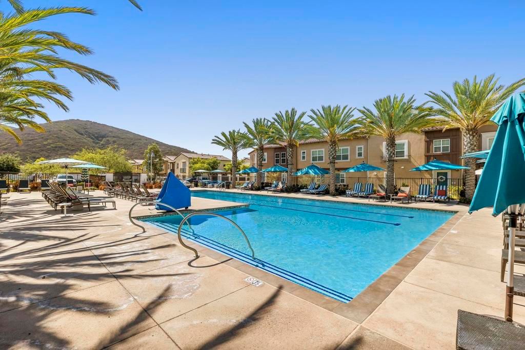 Image 26 of property listing at 827 Blackstone, San Marcos, CA 92078